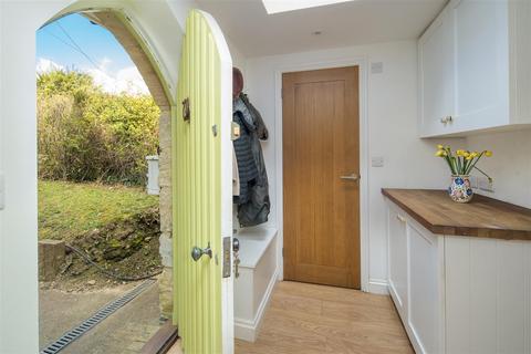 4 bedroom cottage for sale, Totland Bay, Isle of Wight