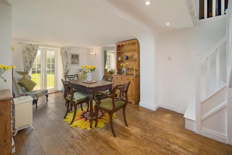 4 bedroom cottage for sale, Totland Bay, Isle of Wight