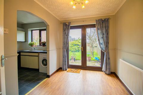 2 bedroom house for sale, 2-Bed House for Sale on Harling Road, Preston