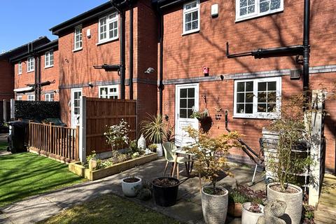 2 bedroom mews for sale, Trinity Gardens, Davenport, SK3