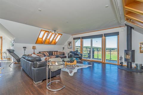 undefined, Lochnagar, Peat Inn, Cupar, Fife