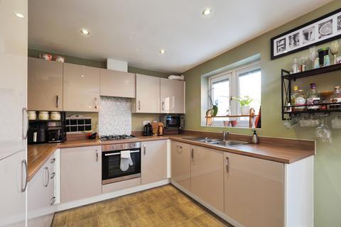 4 bedroom semi-detached house for sale, Piggott Avenue, Nottingham, NG4