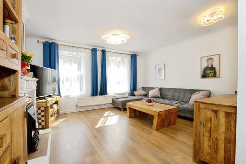 4 bedroom townhouse for sale, Chamberlayne Avenue, Wembley, HA9