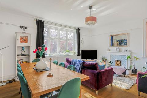 3 bedroom flat for sale, Browning Avenue, Bournemouth