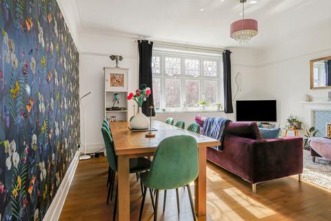 3 bedroom flat for sale, Browning Avenue, Bournemouth