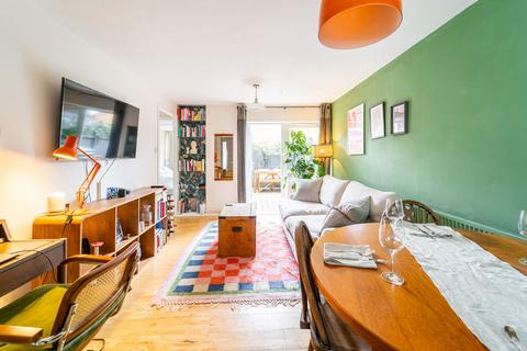 1 bedroom apartment for sale, Vulcan Way, Islington, London, N7
