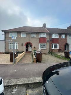 3 bedroom terraced house to rent, Dunkeld Road Dagenham Essex