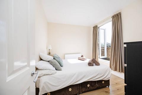1 bedroom flat for sale, Mackenzie Road, Caledonian Road, London, N7