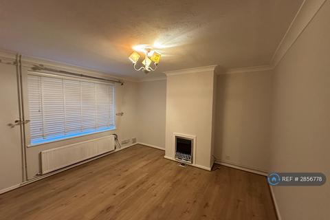 3 bedroom terraced house to rent, Beetons Way, Bury St. Edmunds, IP32