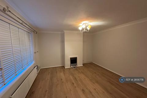 3 bedroom terraced house to rent, Beetons Way, Bury St. Edmunds, IP32