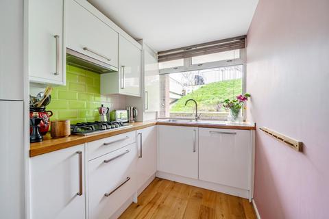 2 bedroom flat for sale, Kitley Gardens, Crystal Palace, London, SE19