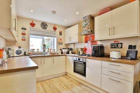 2 bedroom detached house for sale, Hadow Road, ENSBURY PARK, Bournemouth, Dorset, BH10