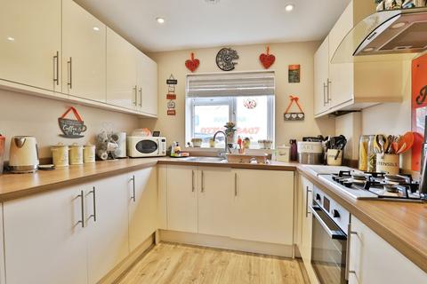 2 bedroom detached house for sale, Hadow Road, ENSBURY PARK, Bournemouth, Dorset, BH10