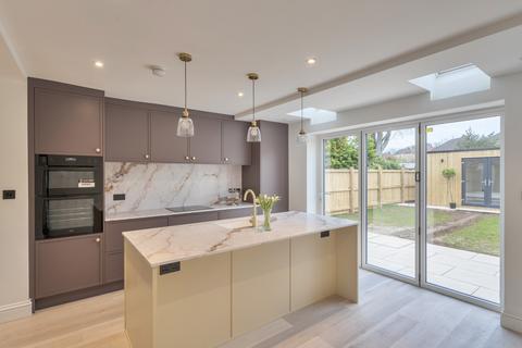 4 bedroom semi-detached house for sale, Wellsway, Somerset BA2