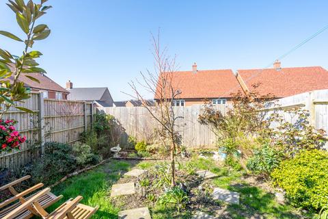 2 bedroom semi-detached house for sale, Small Copse, Chichester, PO19 3FR