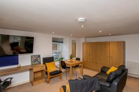 1 bedroom apartment to rent, Studio 4 The Clubhouse