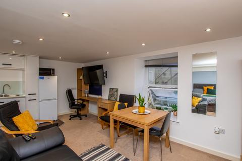 1 bedroom apartment to rent, Studio 4 The Clubhouse