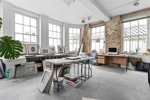 undefined, Lower Clapton Road, London, E5