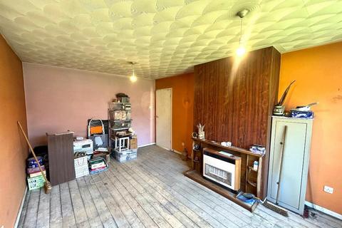 2 bedroom semi-detached house for sale, Meadow View, Worsbrough, Barnsley, S70 5BW
