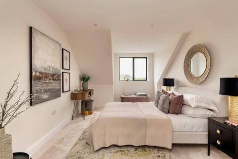 3 bedroom terraced house for sale, Priory Mews , Priory Street, Tonbridge, Kent. TN9 2AW