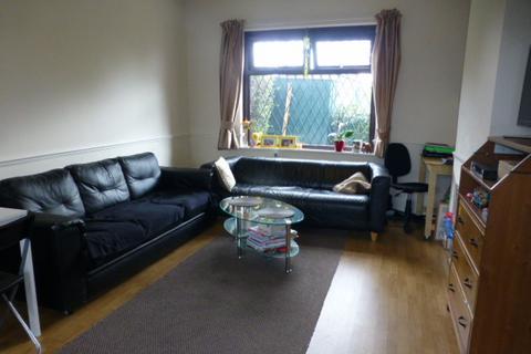 2 bedroom apartment to rent, Waterloo Road, Manchester, M8 8BY