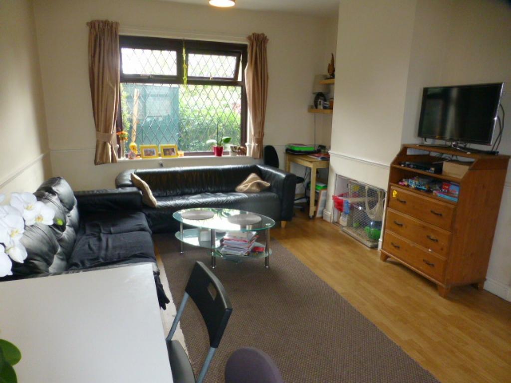 Photograph 2