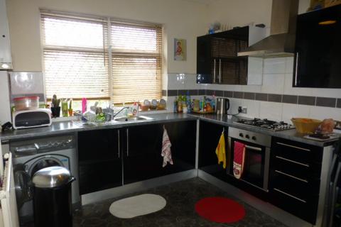 2 bedroom apartment to rent, Waterloo Road, Manchester, M8 8BY