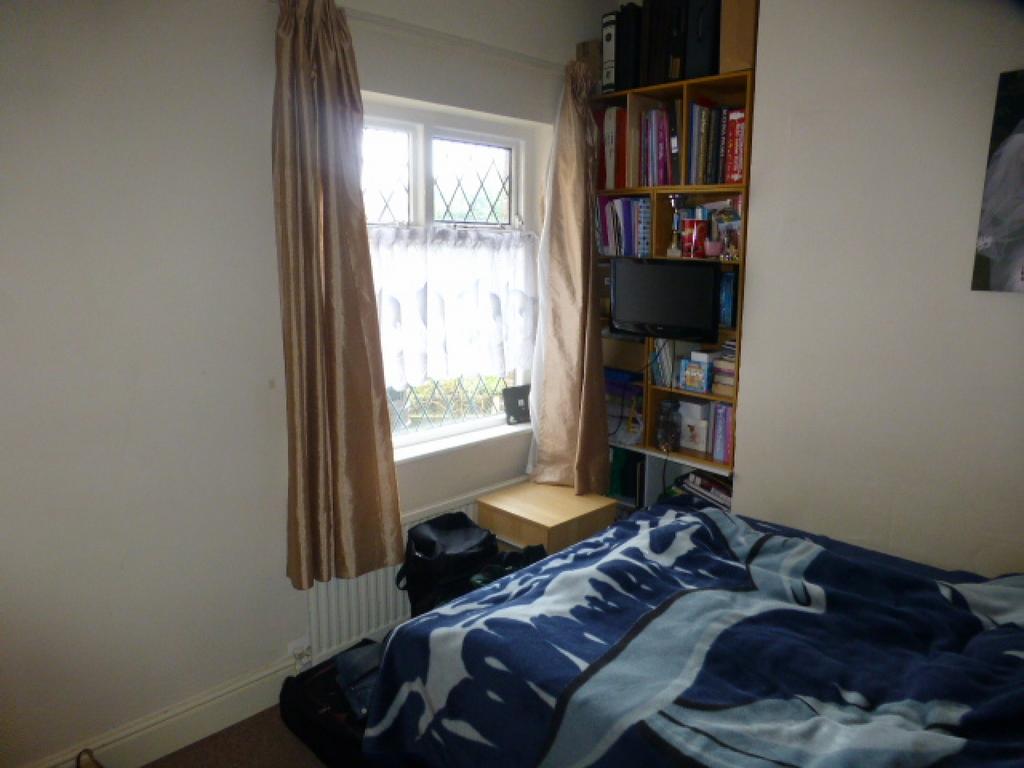 Photograph 4