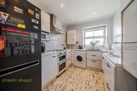 2 bedroom apartment for sale, Wickham Road, Croydon, CR0