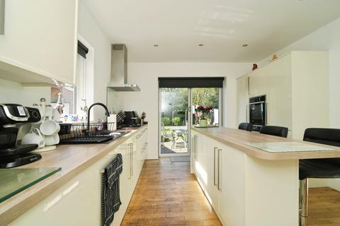 3 bedroom detached house for sale, Newlands Avenue, Manchester, M30