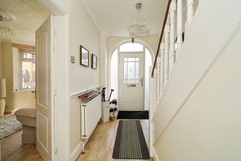 3 bedroom detached house for sale, Newlands Avenue, Manchester, M30