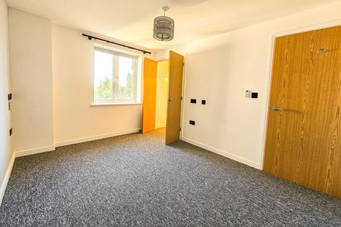2 bedroom duplex to rent, Branagh Court, Reading RG30