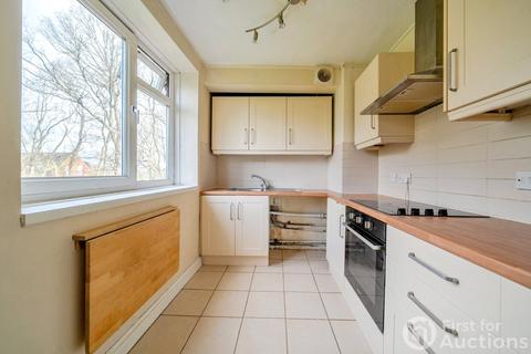 Studio for sale, Jocks Lane, Bracknell, Berkshire