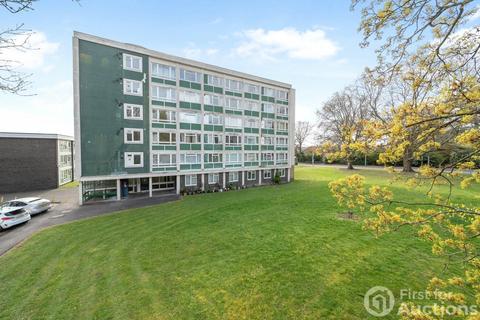 Studio for sale, Jocks Lane, Bracknell, Berkshire