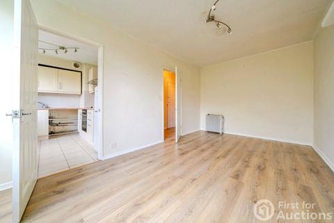Studio for sale, Jocks Lane, Bracknell, Berkshire