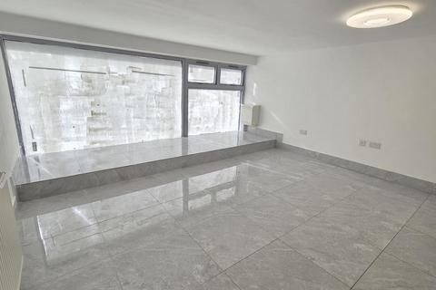 Retail property (high street) to rent, 122-122A Finchley Rd London NW3 5HT