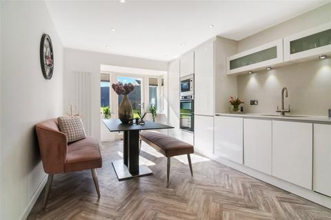 4 bedroom detached house for sale, Smith Way, Bishopbriggs, Glasgow, East Dunbartonshire, G64