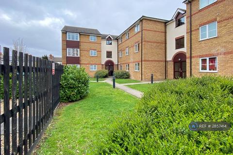 2 bedroom flat to rent, Higham Station Avenue, London, E4