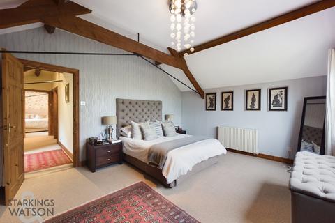 4 bedroom barn conversion for sale, Hall Road, Blofield, Norwich