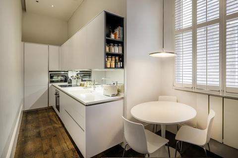 2 bedroom flat for sale, Belsize Park Gardens, London, NW3