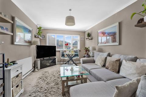 Woodthorpe Road, Ashford, TW15