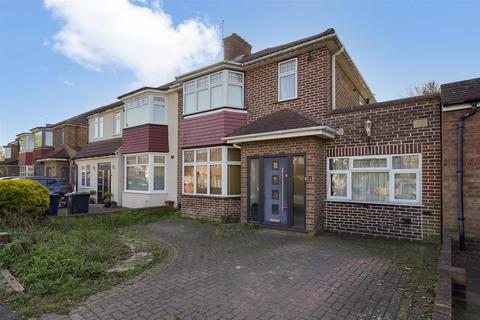 4 bedroom semi-detached house for sale, Ashness Gardens, Greenford