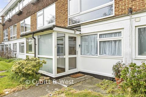 2 bedroom ground floor maisonette for sale, Doods Place, Reigate RH2