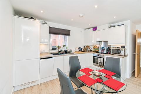 2 bedroom flat for sale, Meridian Way, Southampton, Hampshire, SO14