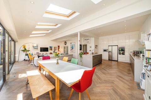 5 bedroom detached house for sale, Riggindale Road, London SW16