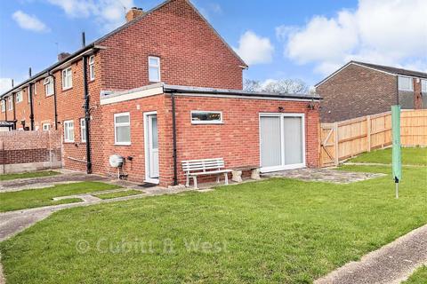 2 bedroom end of terrace house for sale, St. Albans Road, Havant, Hampshire