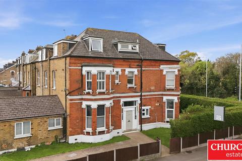 2 bedroom flat for sale, Hollybush Hill, Wanstead