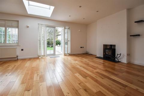 undefined, Hook End Lane, Hook End, Brentwood