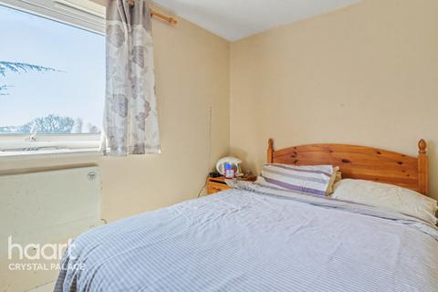 2 bedroom apartment for sale, Beulah Hill, LONDON