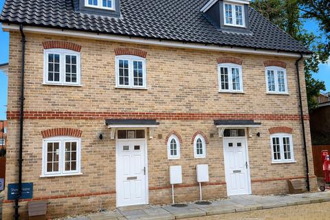 3 bedroom semi-detached house for sale, Abbots Gate, Bury St Edmunds IP33